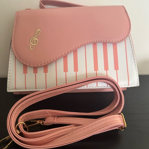 Pink and White Music-Themed Handbag NIP - Picture 7 of 7